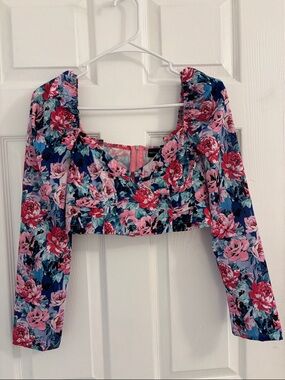 Floral top